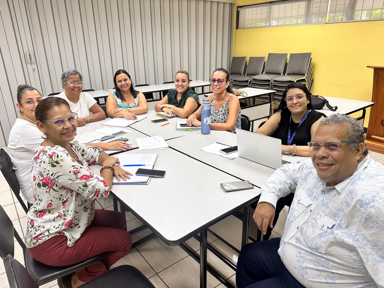Representantes de instituciones que participan en ambos foros de trabajo cantonal