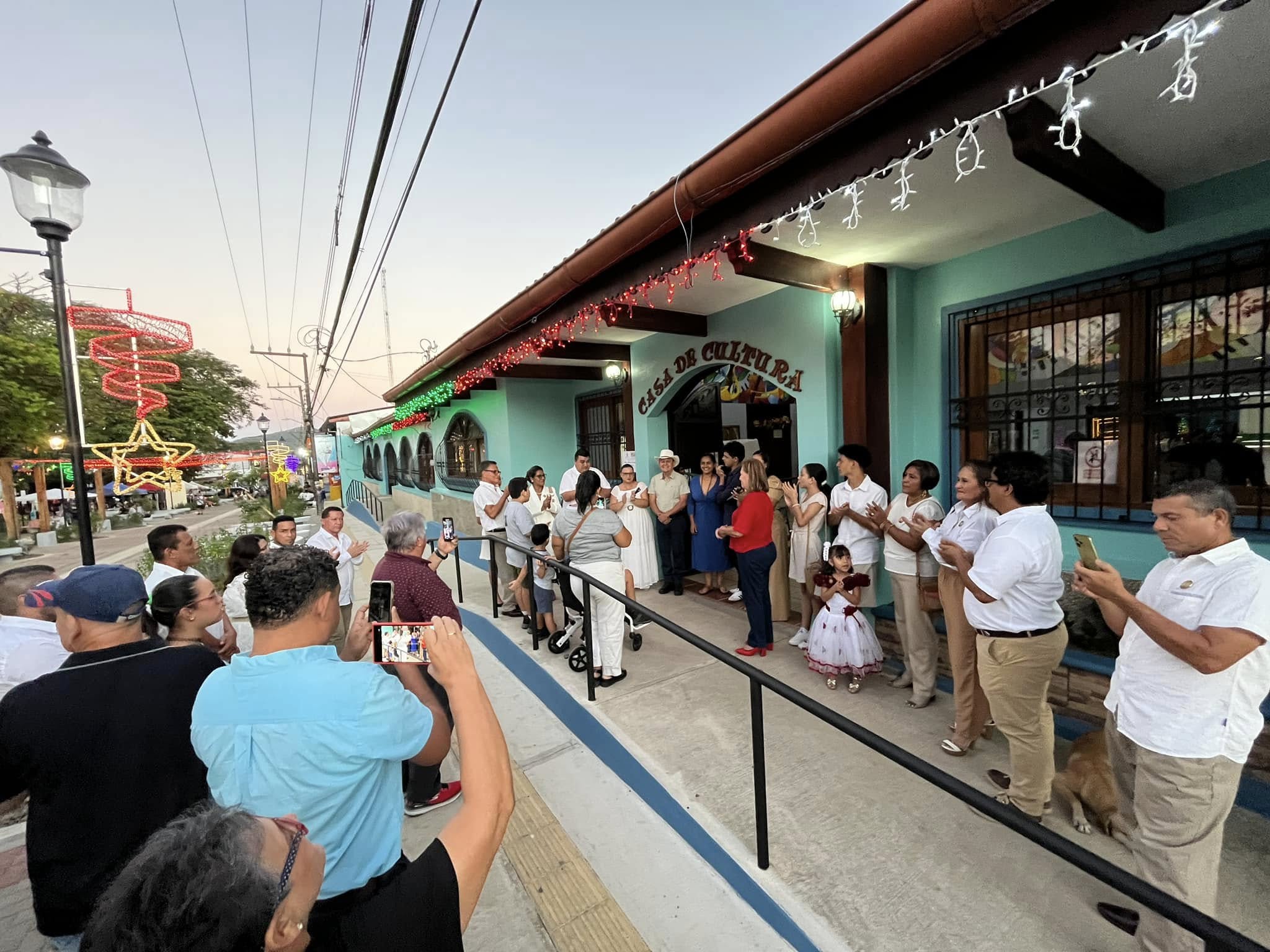 Acto inaugural de la exposición.