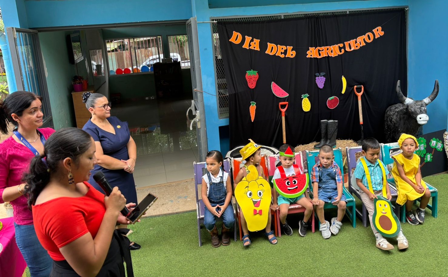 HOY CELEBRAMOS EL DÍA DEL AGRICULTOR, LA NUTRICIÓN Y LA FAMILIA EN EL CECUDI SAN MARTÍN.