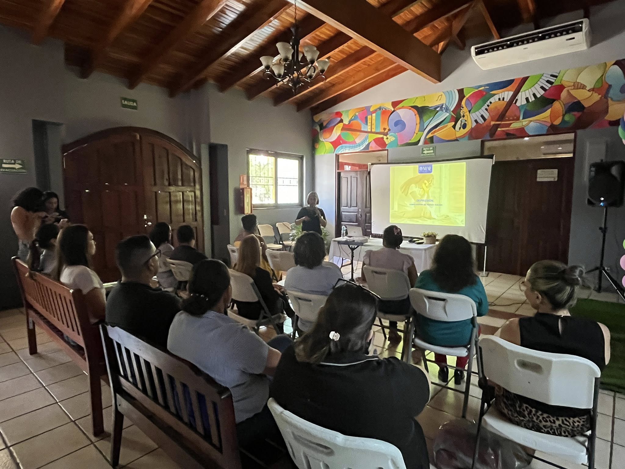 Municipalidad de Nicoya conmemora el Día Mundial para la Prevención del Suicidio con charla informativa