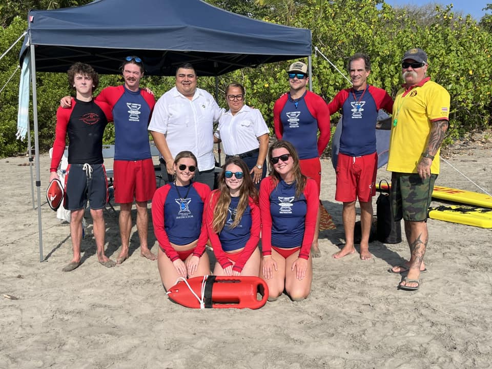 Niños y jóvenes de Nosara se capacitan para formar cuerpo de salvavidas juvenil