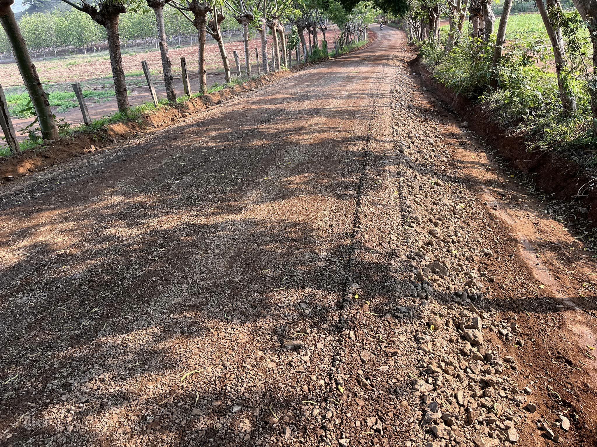 Bacheo mecanizaco entre La Zompopa y Dulce Nombre